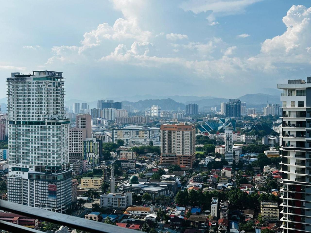 Mercu Summer Suites Klcc By Ab กัวลาลัมเปอร์ ภายนอก รูปภาพ