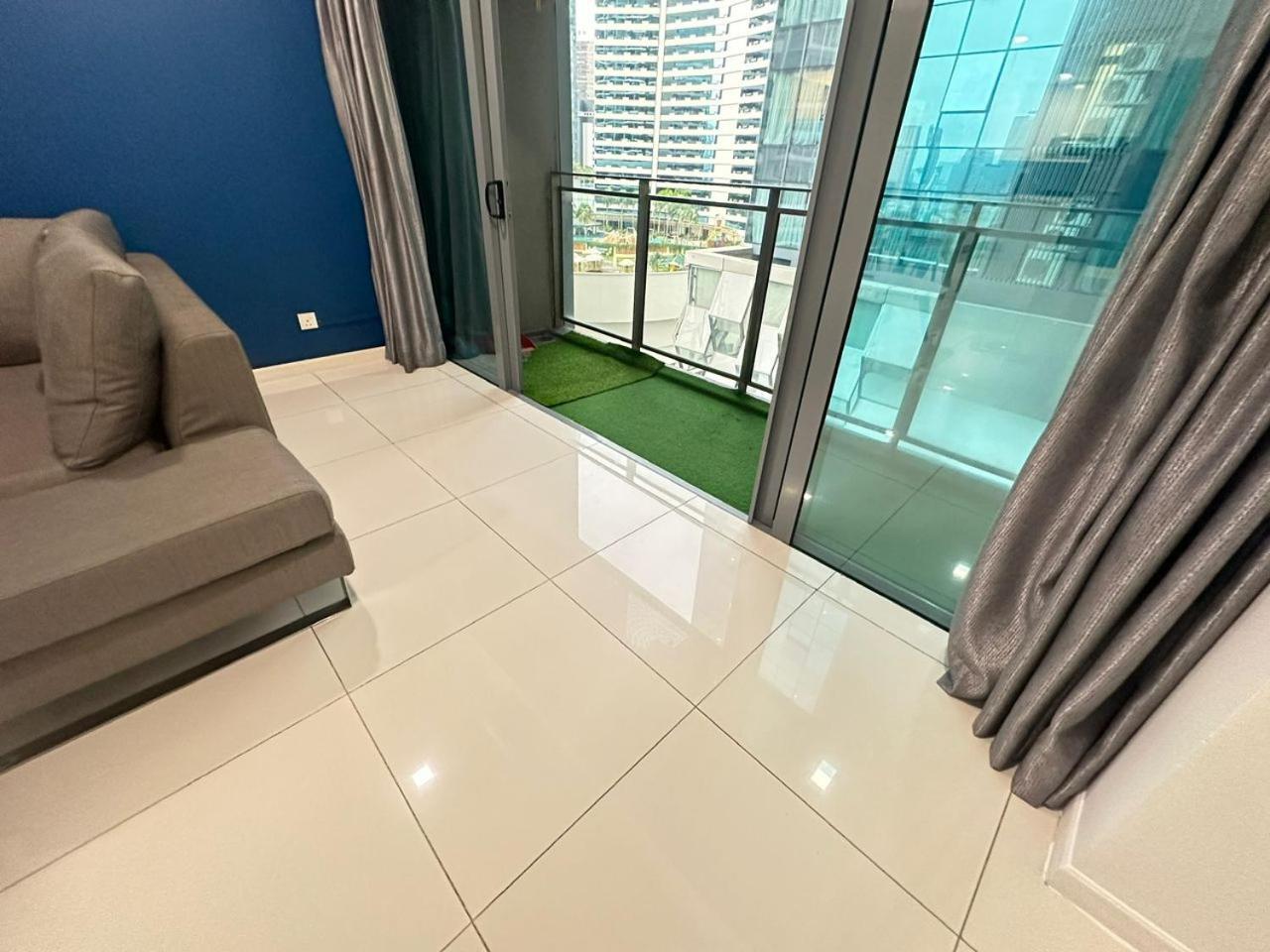 Mercu Summer Suites Klcc By Ab กัวลาลัมเปอร์ ภายนอก รูปภาพ